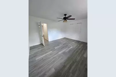 8305 Hogan Road, Jacksonville, FL 32216 - Photo 16