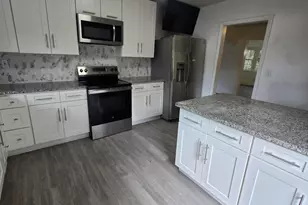 8305 Hogan Rd, Jacksonville, FL 32216 - Photo 8