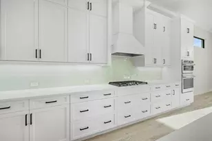 110 SE Via Verona, Port Saint Lucie, FL 34984 - Photo 10