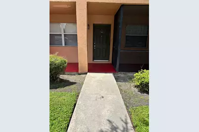 704 NW 103rd Terrace #102, Pembroke Pines, FL 33026 - Photo 4
