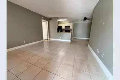 704 NW 103rd Terrace #102, Pembroke Pines, FL 33026 - Photo 2