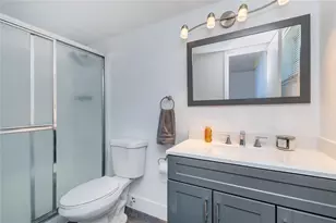1101 NE 191st St, Miami, FL 33179 - Photo 10
