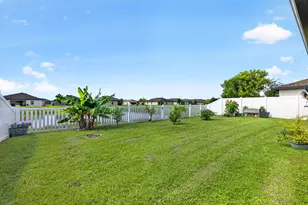 5521 Fantasy Dr, Fort Pierce, FL 34947 - Photo 38