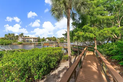 18610 SE Saint Augustine Way, Tequesta, FL 33469 - Photo 22