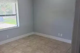 4839 Arjaro Dr, West Palm Beach, FL 33407 - Photo 6