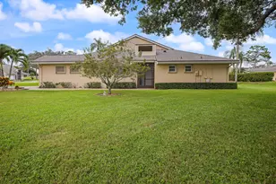6845 Fountains Cir, Lake Worth, FL 33467 - Photo 2