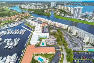 37 Yacht Club Dr, North Palm Beach, FL 33408 - Photo 2