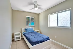 230 NE 45th St, Oakland Park, FL 33334 - Photo 22