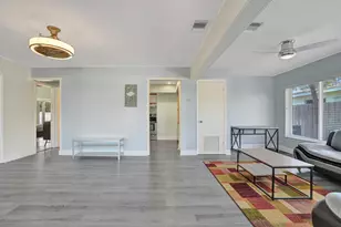230 NE 45th St, Oakland Park, FL 33334 - Photo 4
