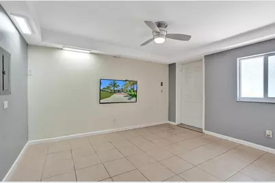 230 NE 45th Street, Oakland Park, FL 33334 - Photo 22
