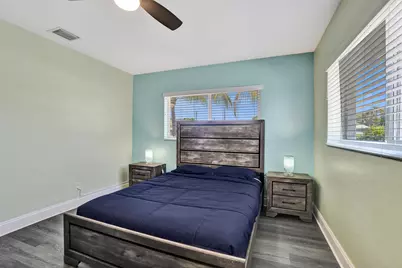 230 NE 45th Street, Oakland Park, FL 33334 - Photo 10