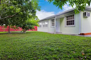3335 10th Ave N, Palm Springs, FL 33461 - Photo 14