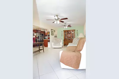 3335 10th Avenue N, Palm Springs, FL 33461 - Photo 8