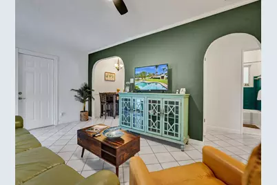 125 NE 21st Court, Wilton Manors, FL 33305 - Photo 8