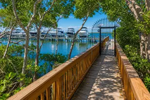 205 Shelley Ln, Fort Pierce, FL 34949 - Photo 2
