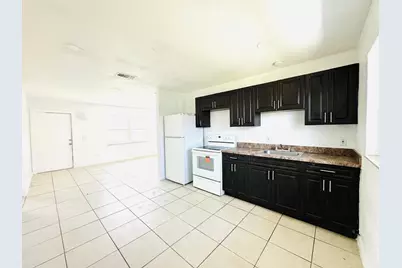 1207 Avenue K #A, Fort Pierce, FL 34950 - Photo 6