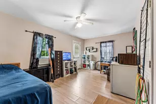 427 58th St, West Palm Beach, FL 33407 - Photo 16