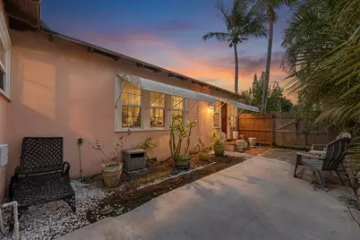 427 58th Street, West Palm Beach, FL 33407 - Photo 2