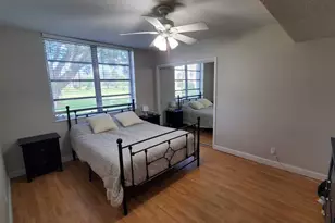 3800 Oaks Clubhouse Dr, Pompano Beach, FL 33069 - Photo 16