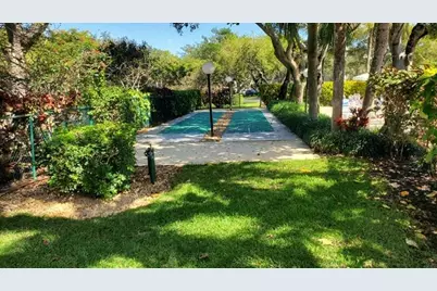 3800 Oaks Clubhouse Drive #112, Pompano Beach, FL 33069 - Photo 36