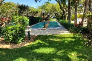 3800 Oaks Clubhouse Dr, Pompano Beach, FL 33069 - Photo 36