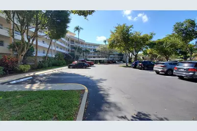 3800 Oaks Clubhouse Drive #112, Pompano Beach, FL 33069 - Photo 28