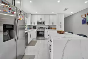 8131 NW 44th Ct, Lauderhill, FL 33351 - Photo 14