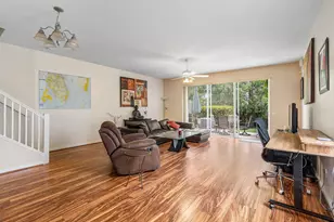 1154 Pinewood Lake Ct, Greenacres, FL 33415 - Photo 2