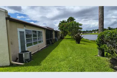173 Lake Meryl Drive, West Palm Beach, FL 33411 - Photo 2