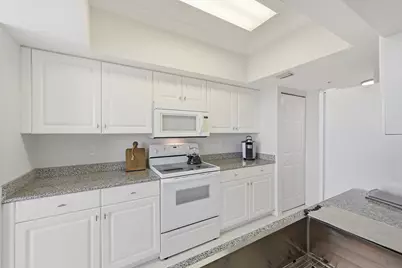2880 NE 14th Street Causeway #804, Pompano Beach, FL 33062 - Photo 10