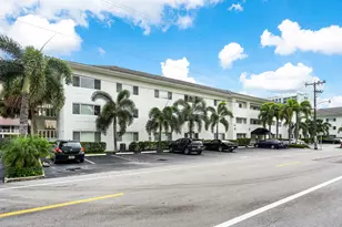 2881 NE 32nd St, Fort Lauderdale, FL 33306 - Photo 2