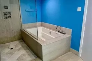 5875 Collins Ave, Miami Beach, FL 33140 - Photo 6