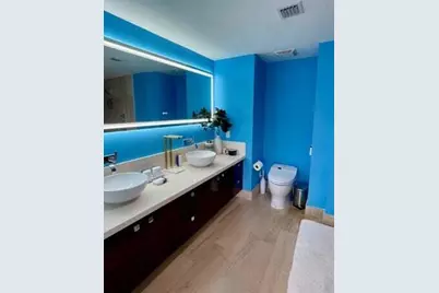 5875 Collins Avenue #1606, Miami Beach, FL 33140 - Photo 6
