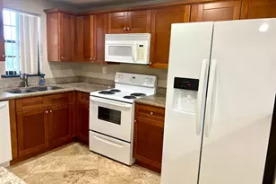 9235 SW 8th St, Boca Raton, FL 33428 - Photo 12