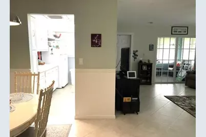 237 High Point Court W #A, Delray Beach, FL 33445 - Photo 8