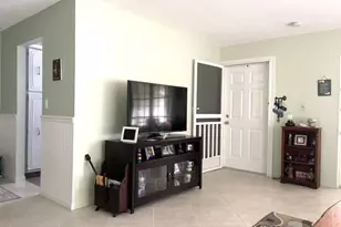 237 High Point Ct W, Delray Beach, FL 33445 - Photo 4