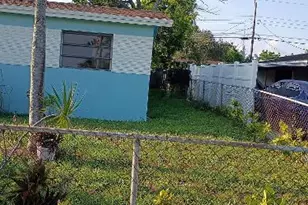 2731 NW 16th Ct, Fort Lauderdale, FL 33311 - Photo 4