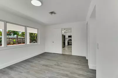 1404 SW 1st Avenue, Deerfield Beach, FL 33441 - Photo 8