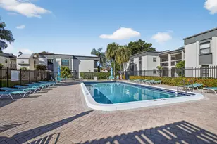 265 SE 10th St, Deerfield Beach, FL 33441 - Photo 36