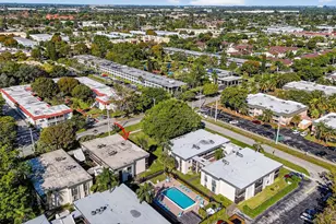 265 SE 10th St, Deerfield Beach, FL 33441 - Photo 42