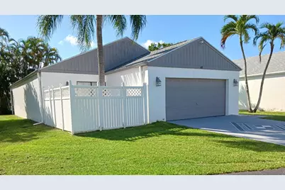 48 Buxton Lane, Boynton Beach, FL 33426 - Photo 2