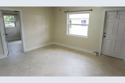 1502 Avenue I #B, Fort Pierce, FL 34950 - Photo 4