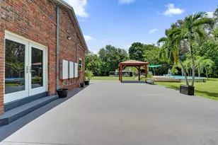 10951 SW 58th Ct, Davie, FL 33328 - Photo 26