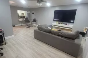 9210 NW 14th St, Pembroke Pines, FL 33024 - Photo 14
