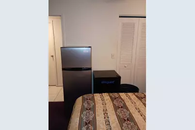 2871 Somerset Drive #311, Lauderdale Lakes, FL 33311 - Photo 2