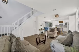 527 NW 87th Ln, Coral Springs, FL 33071 - Photo 12