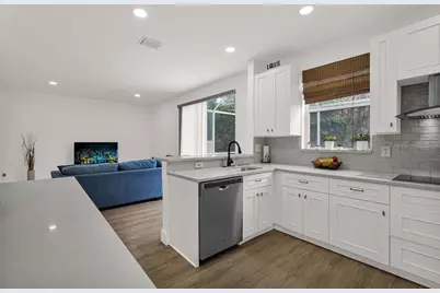 527 NW 87th Lane, Coral Springs, FL 33071 - Photo 4