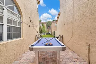 527 NW 87th Ln, Coral Springs, FL 33071 - Photo 36
