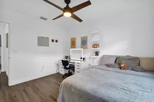 527 NW 87th Ln, Coral Springs, FL 33071 - Photo 26