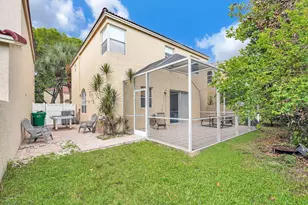 527 NW 87th Ln, Coral Springs, FL 33071 - Photo 32